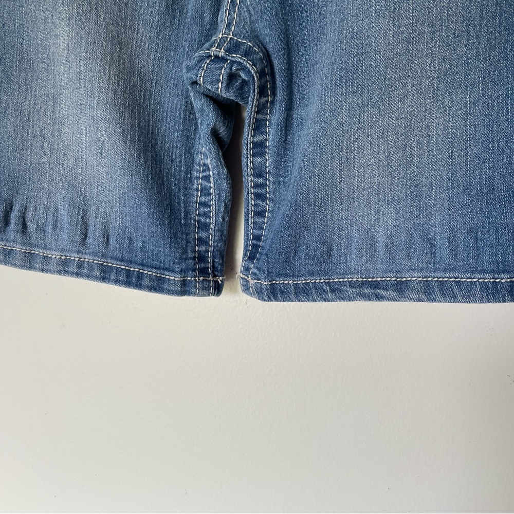 VGS Denim Shorts, Size 6 - Picture 6 of 6
